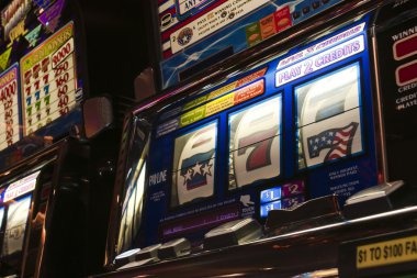 Live draw announcement showing winning two-digit result